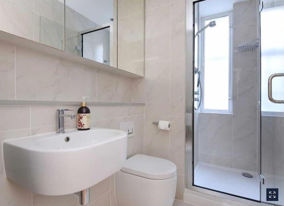 2 Bedroom Apartment Just Off Kings Road Λονδίνο Εξωτερικό φωτογραφία
